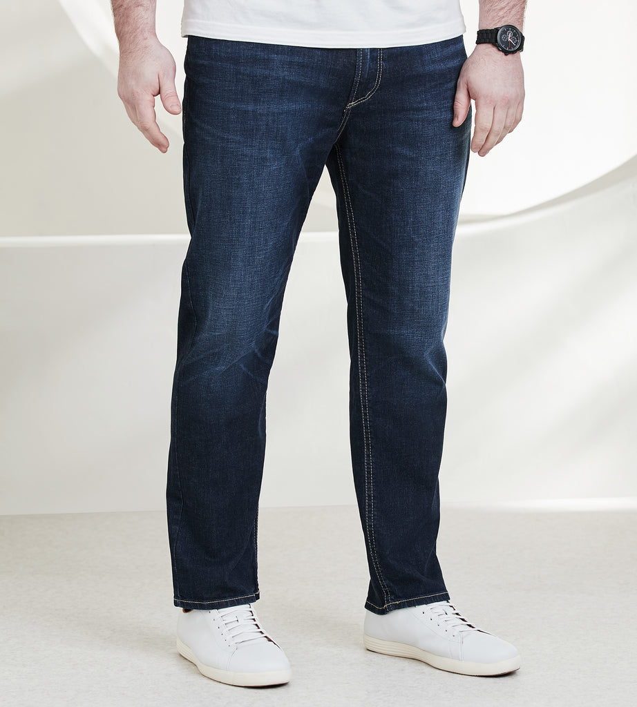 Grayson Easy Fit Relaxed Leg Jeans